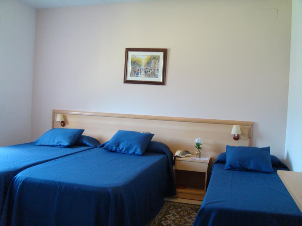 Hostal Casa Joan Сан Лоренцо де Морунис Екстериор снимка