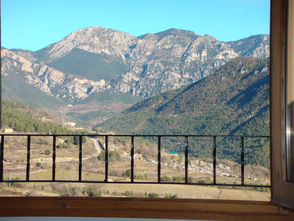 Hostal Casa Joan Сан Лоренцо де Морунис Екстериор снимка